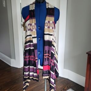 Tribal print stretchy, knitted vest